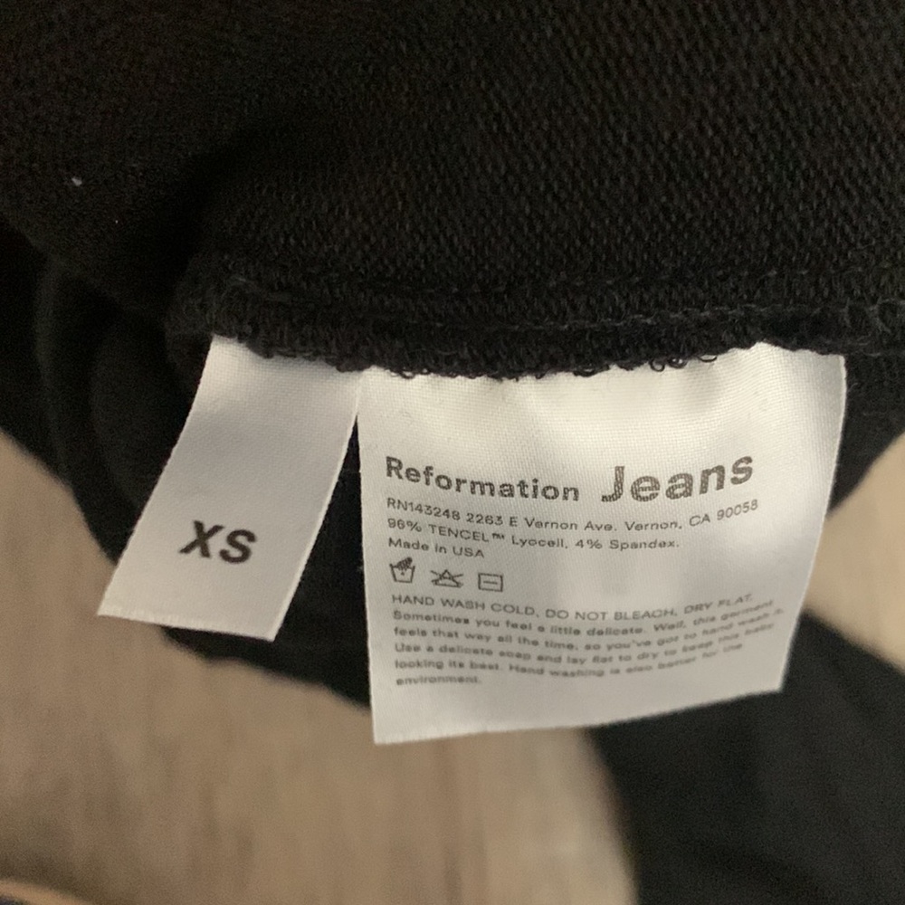 Reformation sweater - Picture 3 of 4
